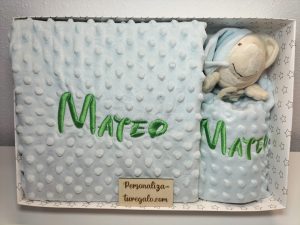 Cajita Manta + Doudou Bordado Osito Verde Agua